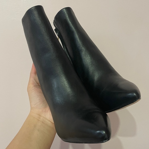 Cult Gaia- Black Kenna Leather Boots IT 36 / US 6 Minimal Trendy - Picture 10 of 12